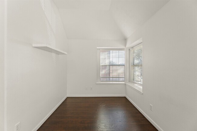 Building Photo - 3406 Inverness Path Lane