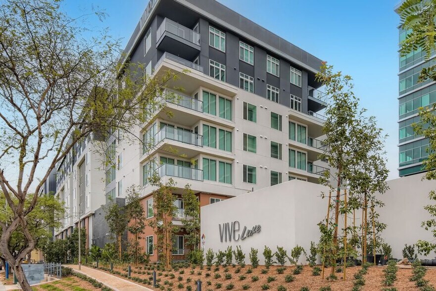 Building Photo - 4890 Sunroad Centrum Ln