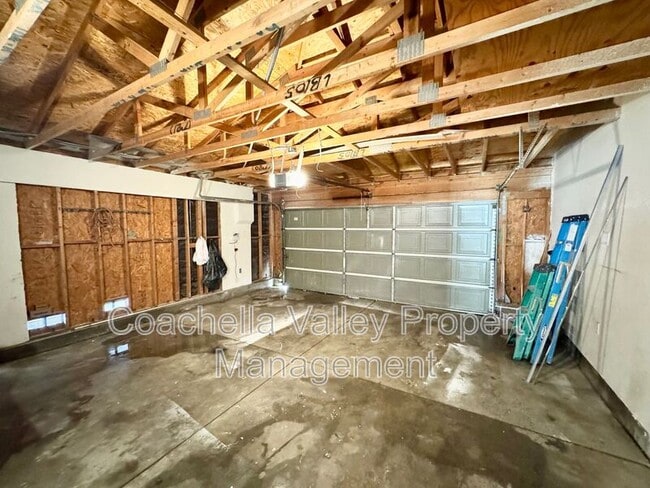 Building Photo - 48201 Cll Del Sol