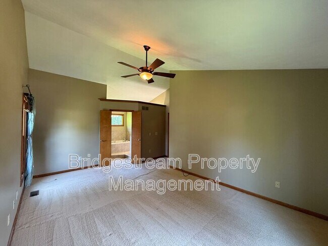 Building Photo - 2627 Gentle Wind Point