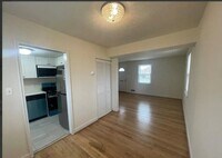 Building Photo - 2588 Iverson St