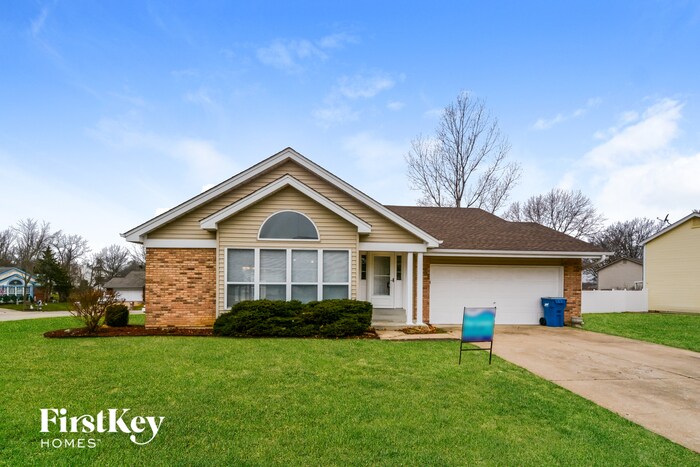 Building Photo - 1121 Running Waters Dr