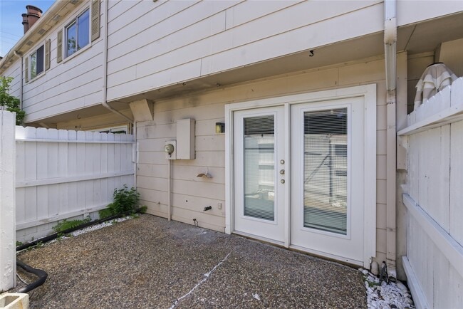 Building Photo - 8321 Nairn St