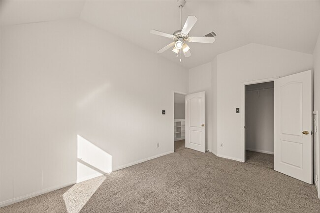 Building Photo - 3804 Dunlavy Dr