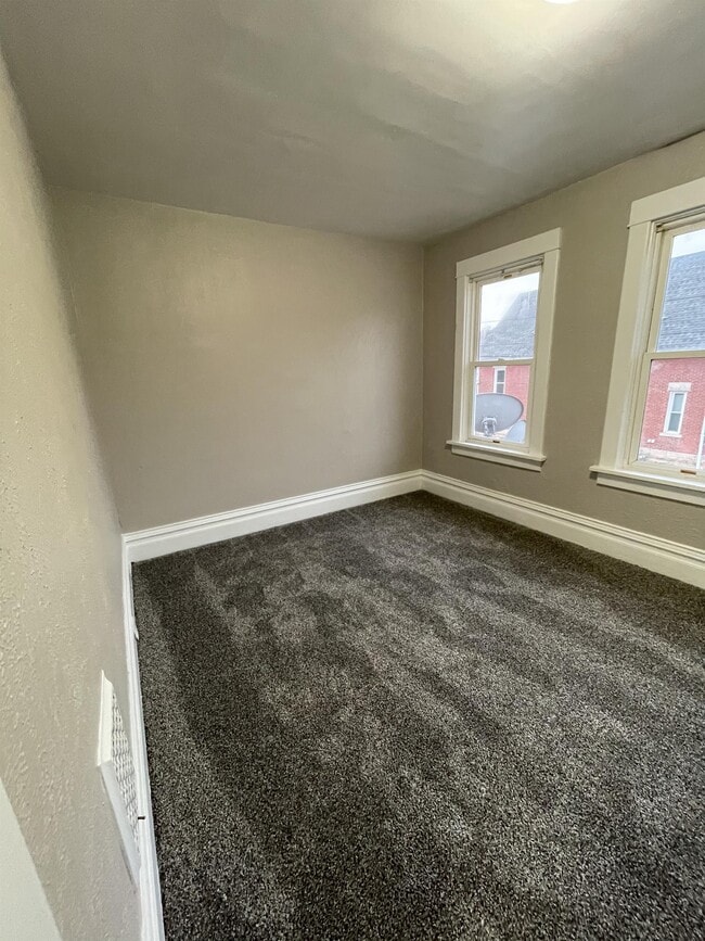 Building Photo - 2410 White St