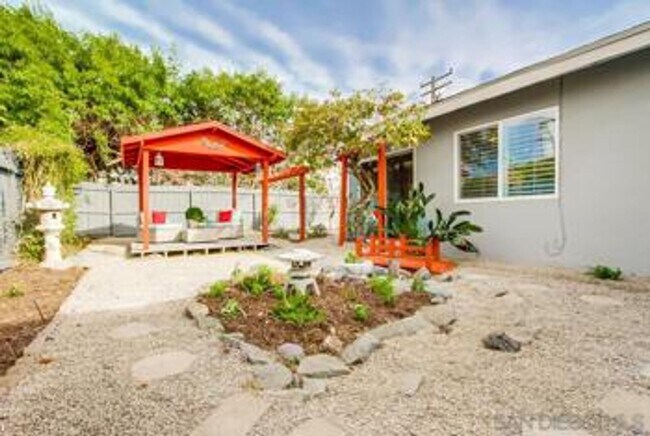 Building Photo - 3BR 2BA house for rent in prime Clairemont  location