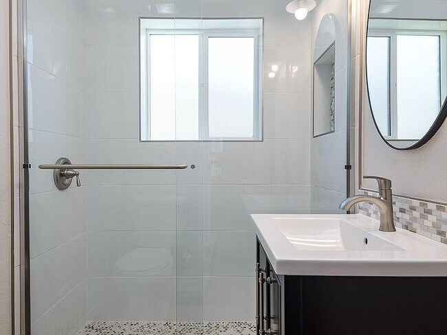 Building Photo - 1618 W Taylor St