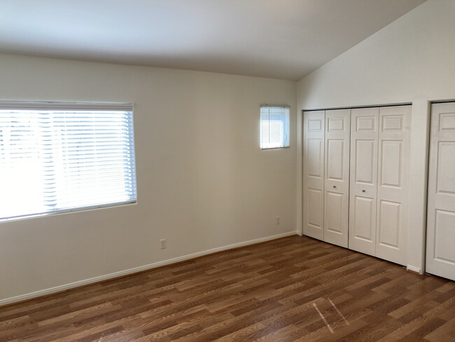 Master Bedroom - 2559 S Sepulveda Blvd