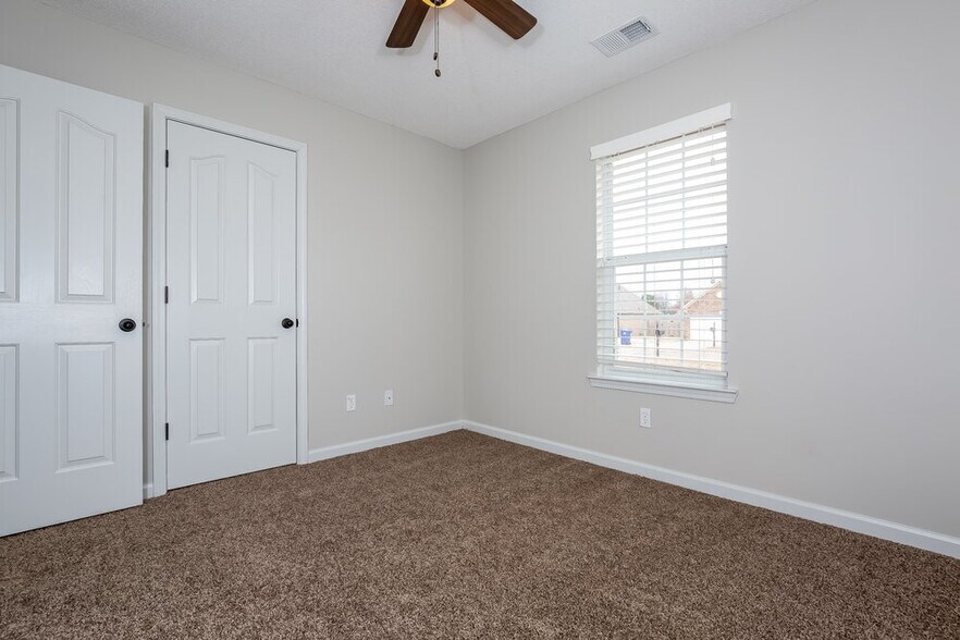 Building Photo - 3181 Scott Hill Cir