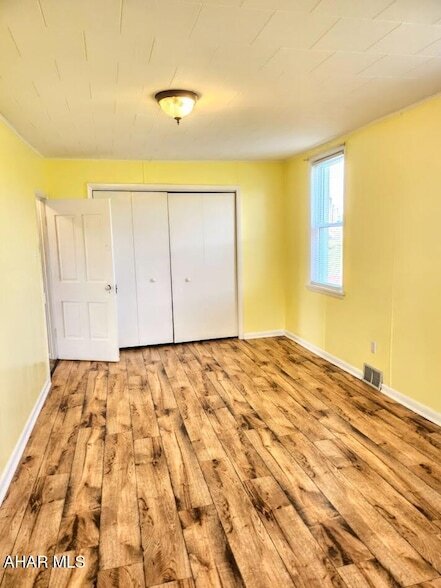 Building Photo - 120 Birch Ln