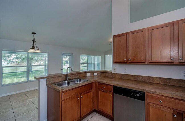 Building Photo - 1401 Vermouth Ln