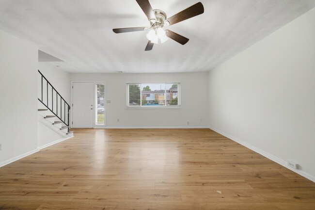Building Photo - 3321 Rainier Ct