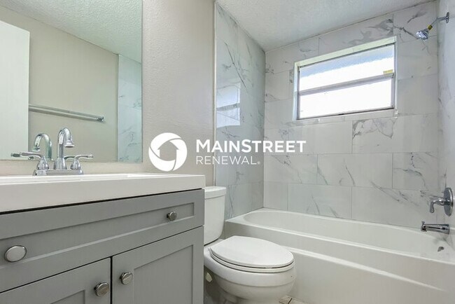 Building Photo - 3 Bedroom Pet-Friendly Home in HOLIDAY, FL with Main Street Renewal