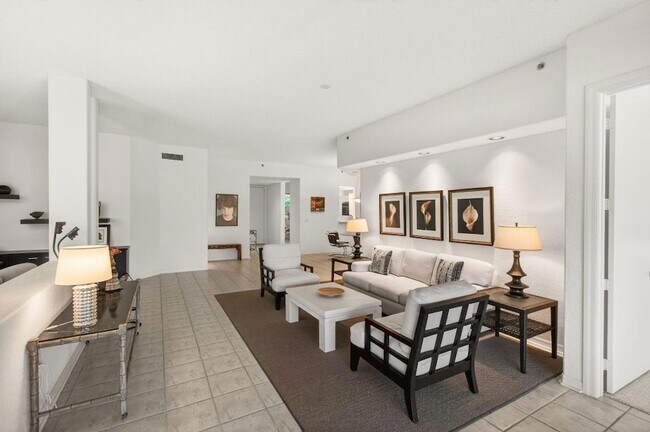 Building Photo - 2512 Coco Plum Blvd