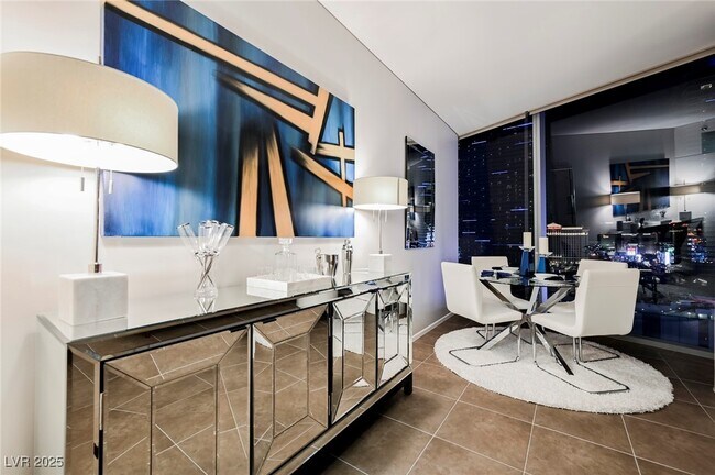 Building Photo - 3726 S Las Vegas Blvd