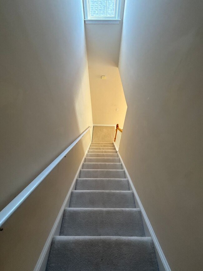 Building Photo - Beautiful Home for Rent!