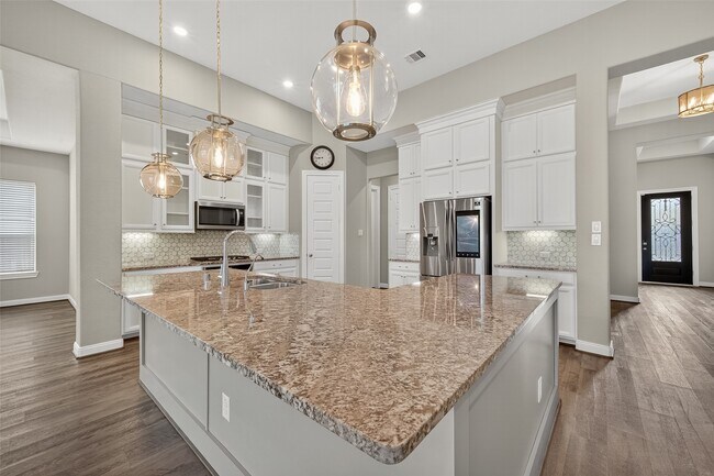 Building Photo - 4403 Tumbling Leaf Ct