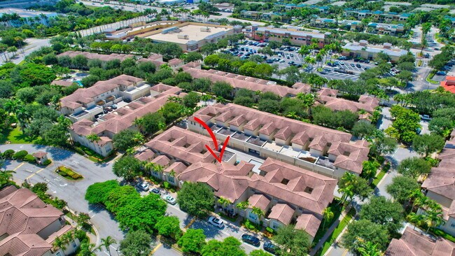 Building Photo - 608 NW 25th Ave