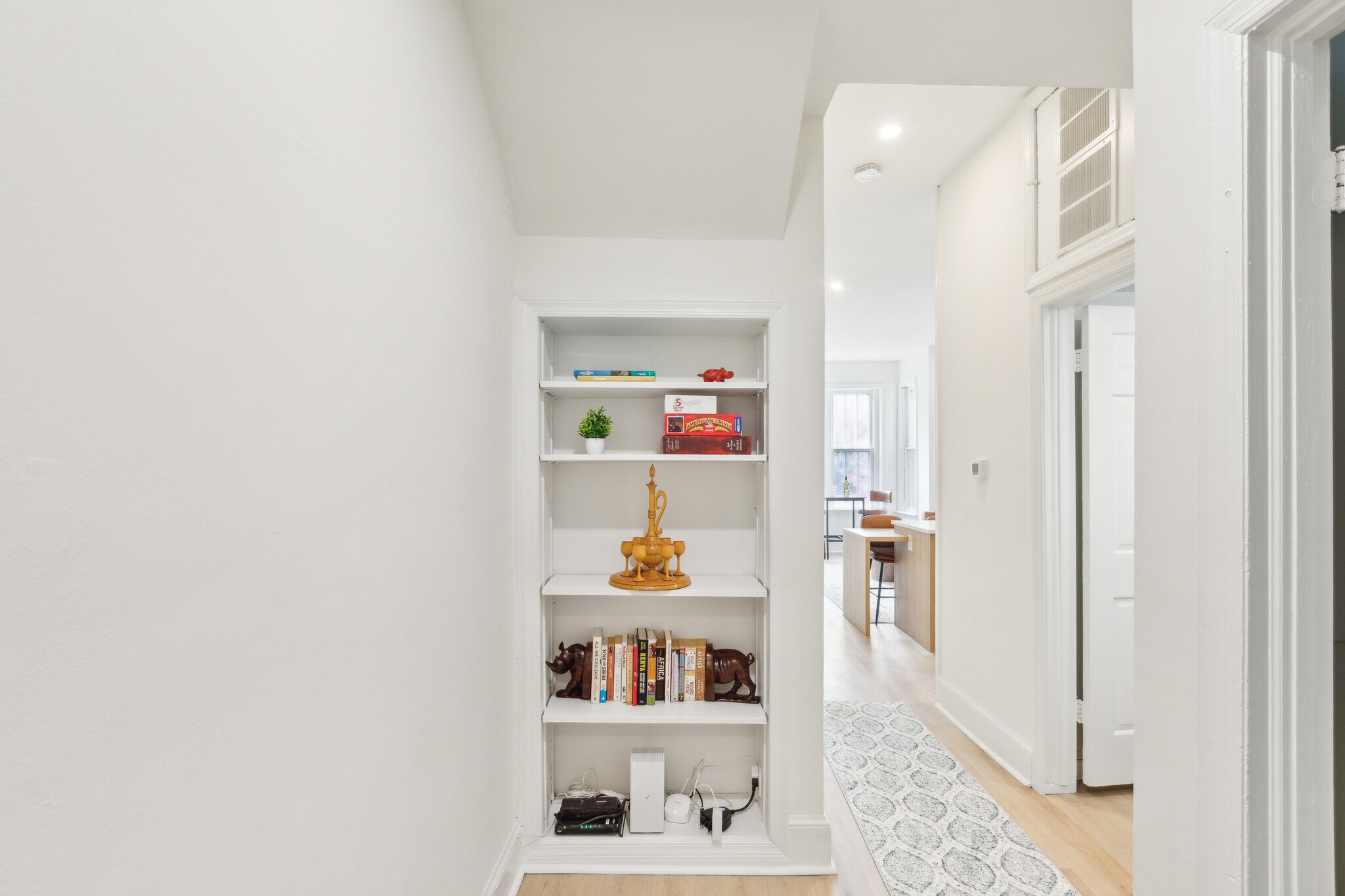 Building Photo - 134 F St SE