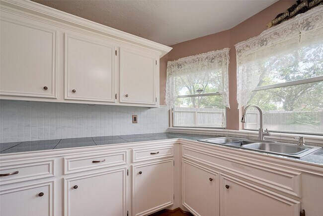 Building Photo - 1103 Cheyenne Meadows Dr