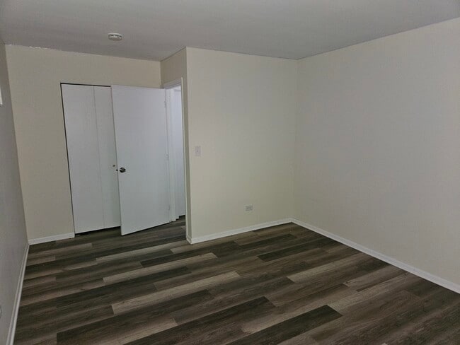 Building Photo - 737 Lippert Ln