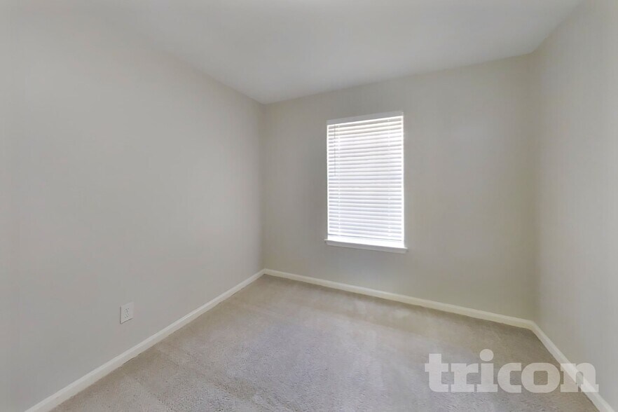 Building Photo - 1438 Peach Spring Dr