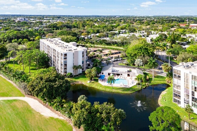 Building Photo - 6662 Boca Del Mar Dr