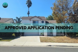 Building Photo - Spacious 3-Bed, 3-Bath Home in Riverside