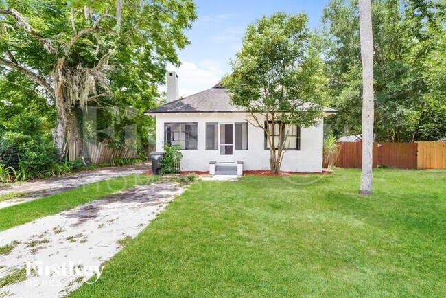 Primary Photo - 558 West French Avenue