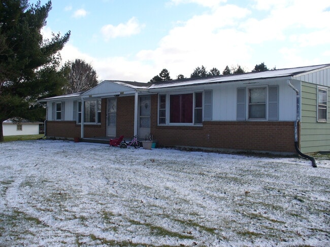 Building Photo - 6845 Carman Dr