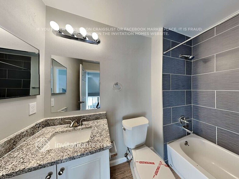 Building Photo - 4397 S Ceylon St