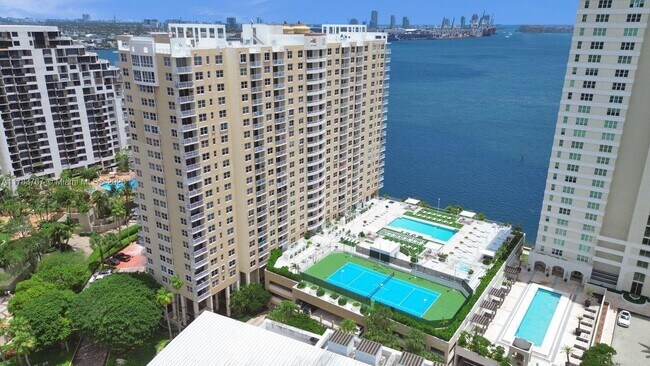 Building Photo - 770 Claughton Island Dr