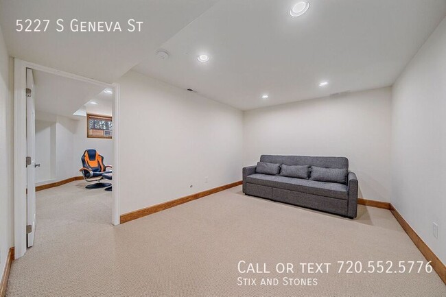 Building Photo - 5227 S Geneva St