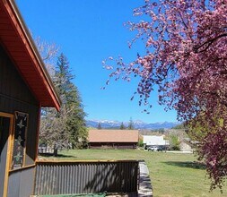 Building Photo - Downtown Pagosa Springs Gem – Fully Renova...