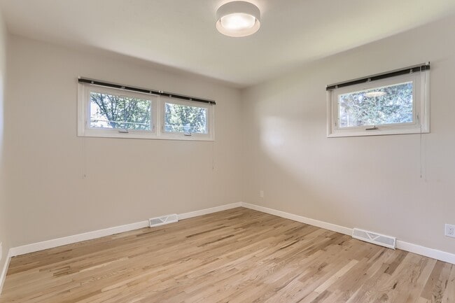 Building Photo - 2565 Teller St