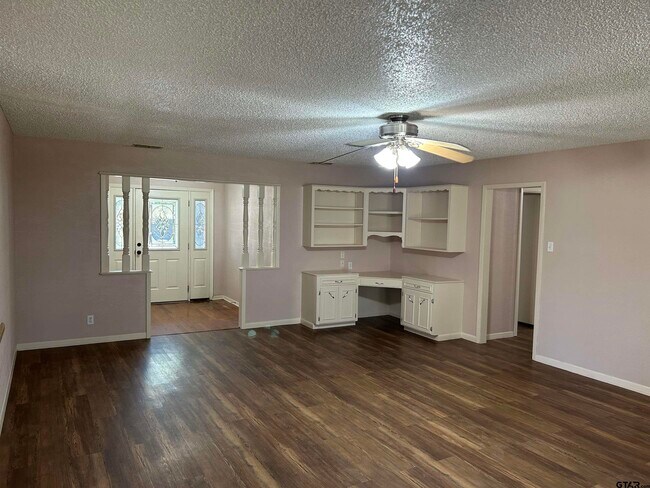 Building Photo - 4615 Edinburgh Dr