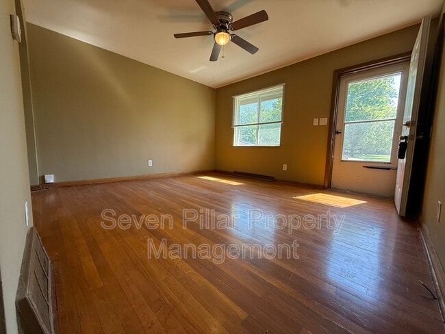 Building Photo - 3199 Maize Rd