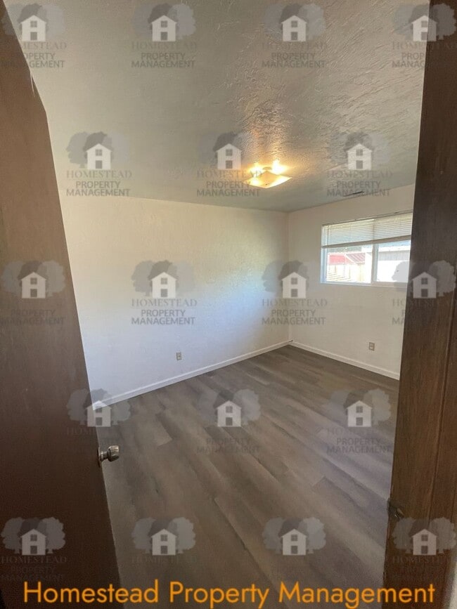 Building Photo - 2691-2693 18th Ave SE