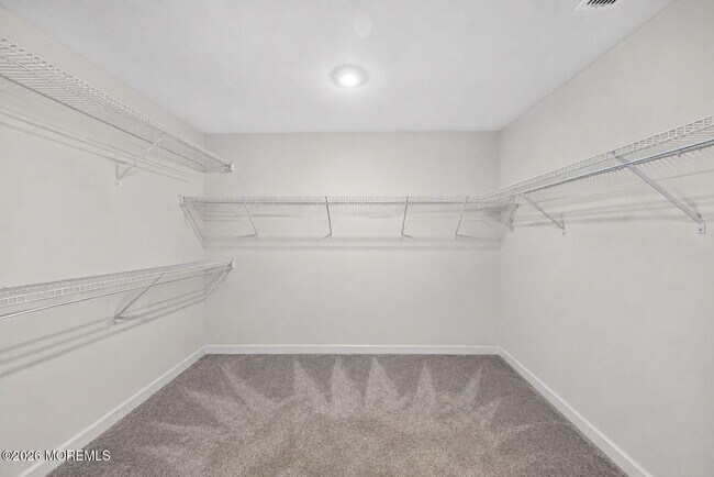Building Photo - 319 Tulip Ct