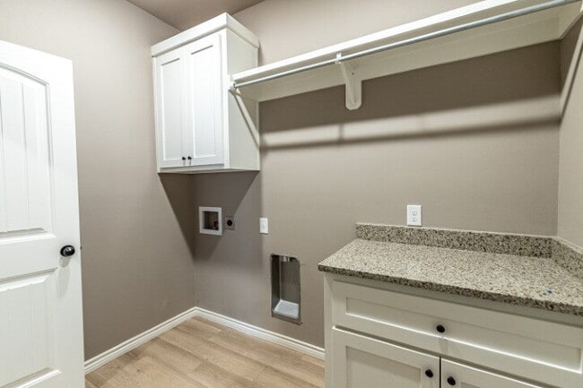 Building Photo - First month HALF OFF RENT move in Special!