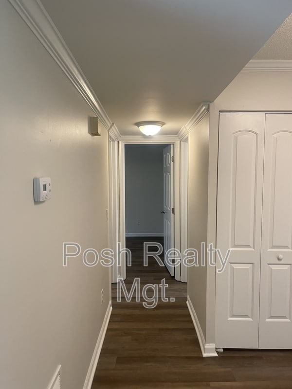 Building Photo - 502 Mystic Dr