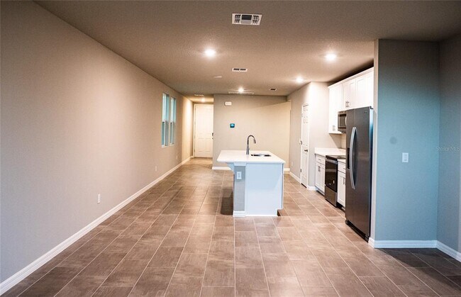 Building Photo - 3091 Bella Vista Dr