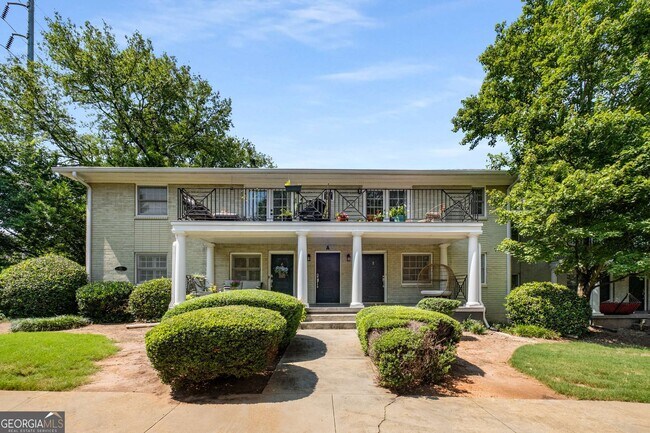Building Photo - 866 Briarcliff Rd NE