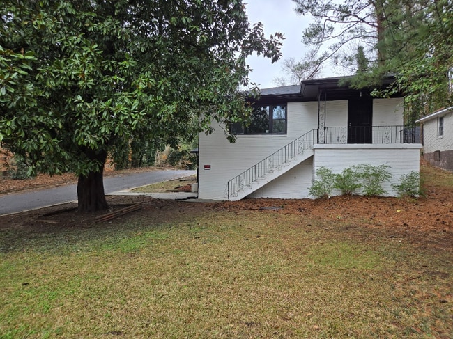 Building Photo - 175 Holly Rd NW