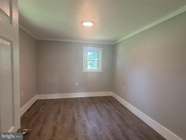 Building Photo - 5251 S White Horse Pike