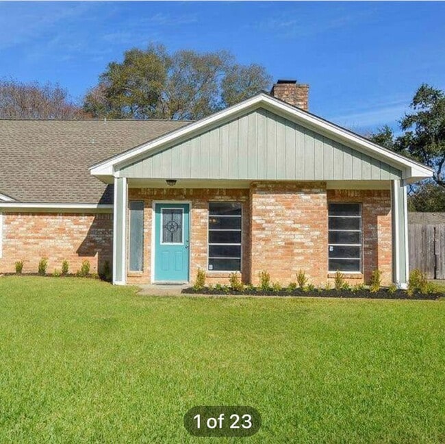 Building Photo - 22722 Fincastle Dr