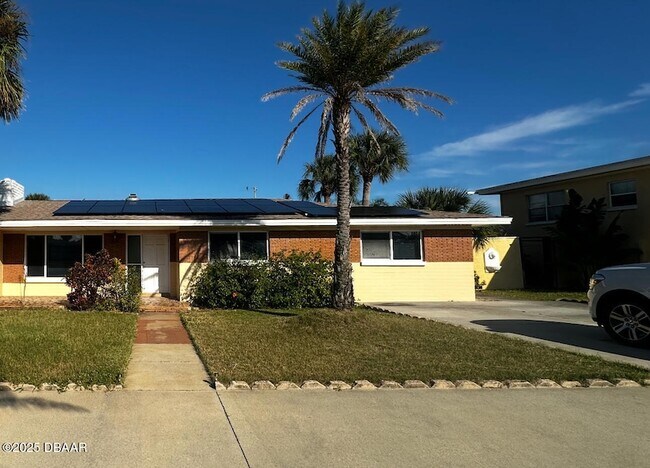 Primary Photo - 1104 Jacaranda Ave