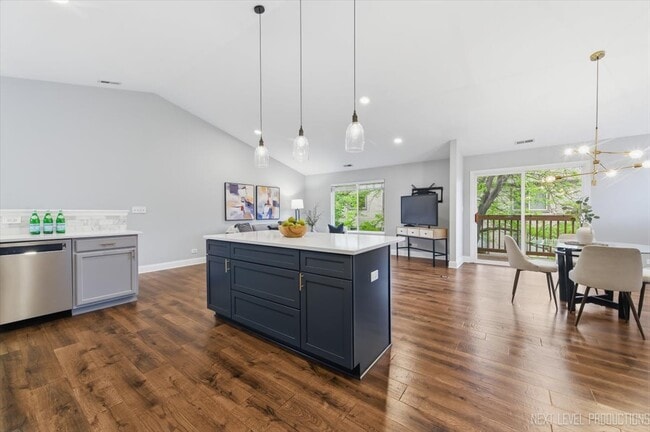 Building Photo - 1078 Park Hill Cir