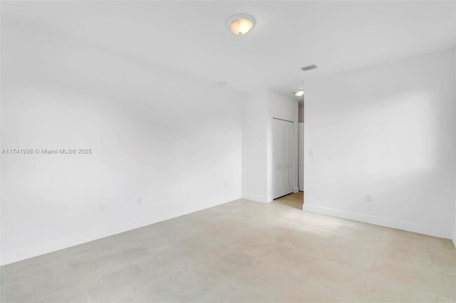 Building Photo - 1690 SW 67th Ct