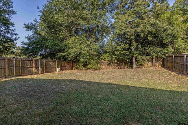 Building Photo - 3009 Santa Elena Dr